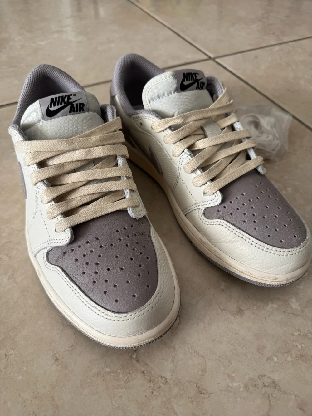 Air Jordan 1 Retro Low OG Atmosphere Grey. Size US Men’s 7.5